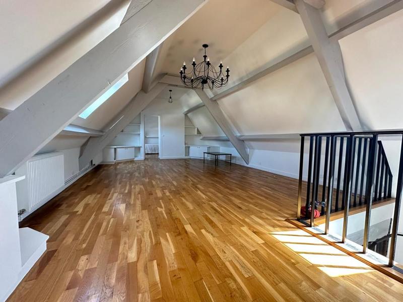 Maison - 186 m² - 6 pièces