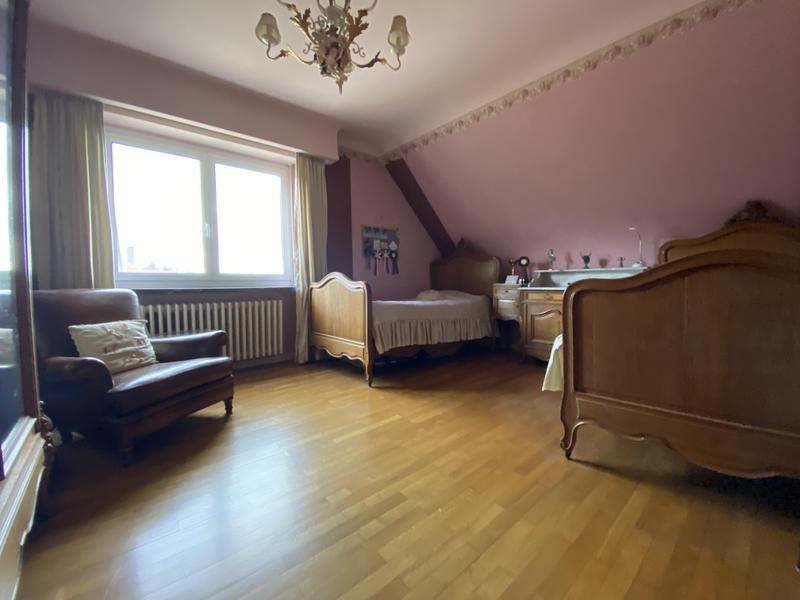 Maison - 195 m² - 8 pièces