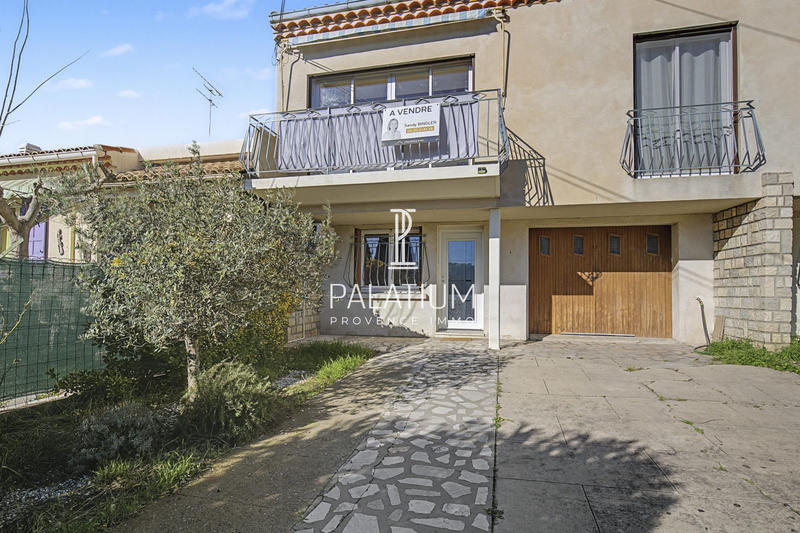 Maison - 96 m² - 5 pièces