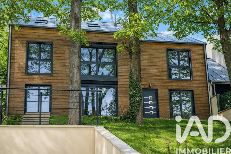 Maison - 158 m² - 7 pièces