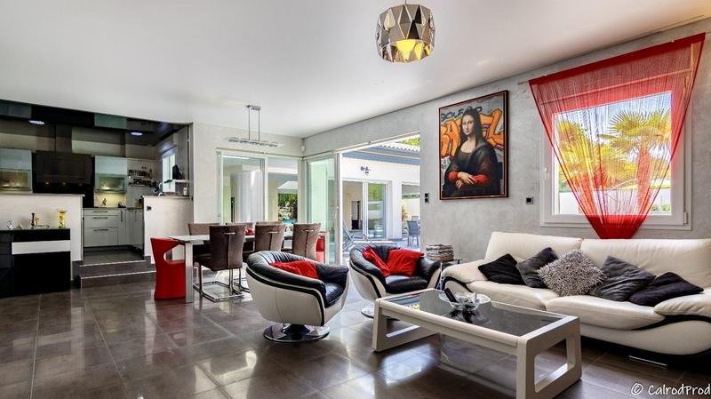 Villa - 445 m² - 9 pièces