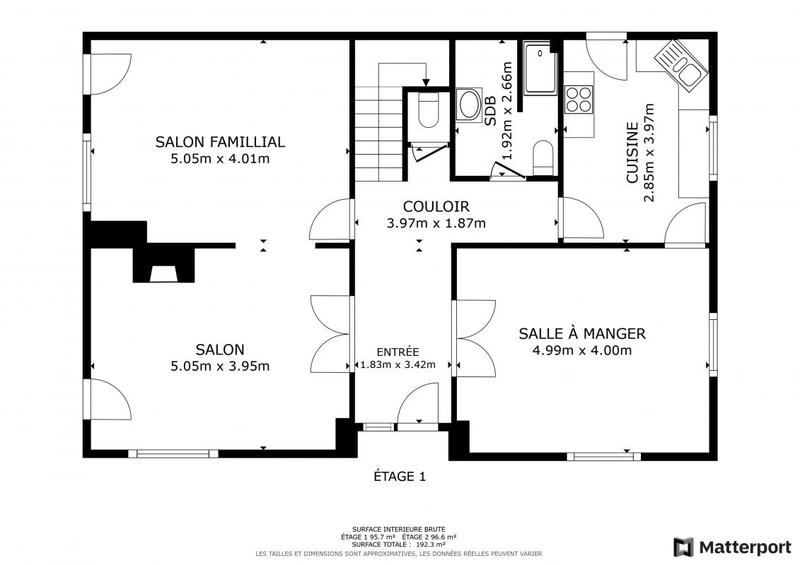 Maison - 182 m² - 9 pièces