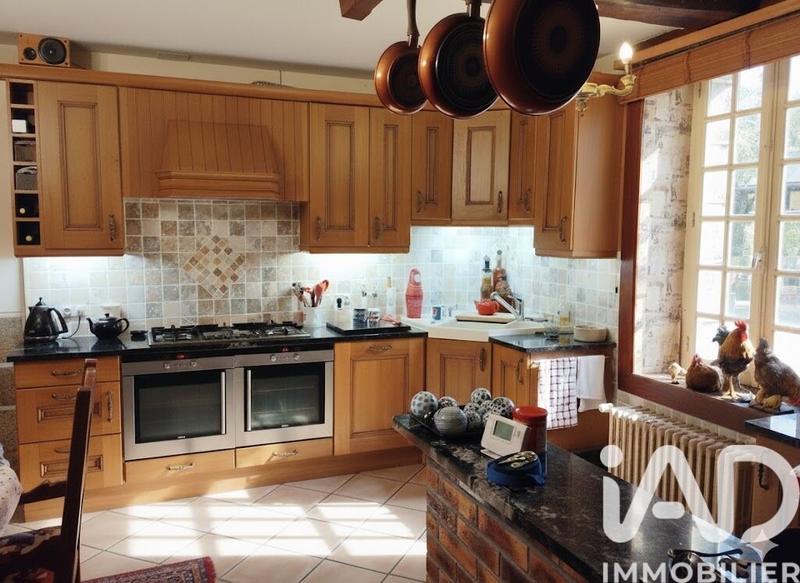 Maison - 230 m² - 10 pièces