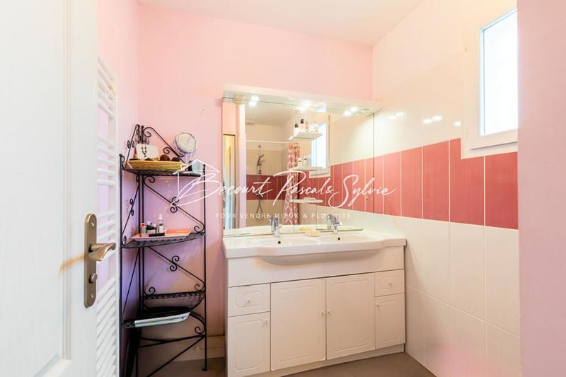 Maison - 90 m² - 5 pièces