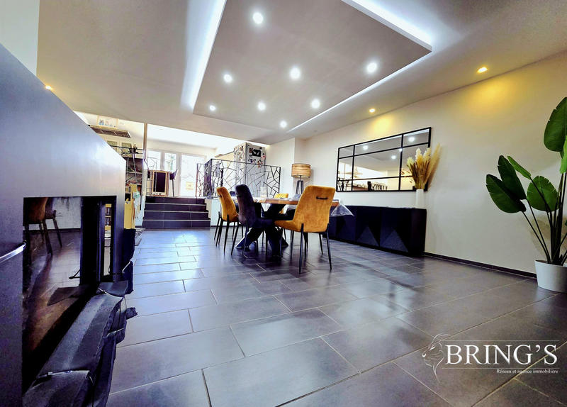 Maison ancienne - 275 m² - 7 pièces