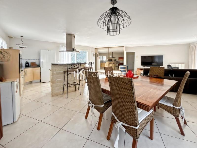 Maison traditionnelle - 125 m² - 5 pièces