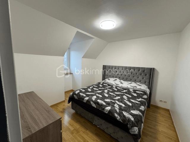 Maison - 186 m² - 9 pièces