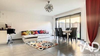 Maison - 86 m² - 5 pièces