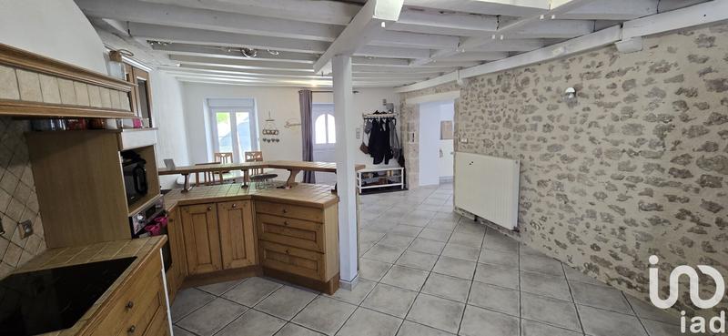 Maison - 208 m² - 7 pièces