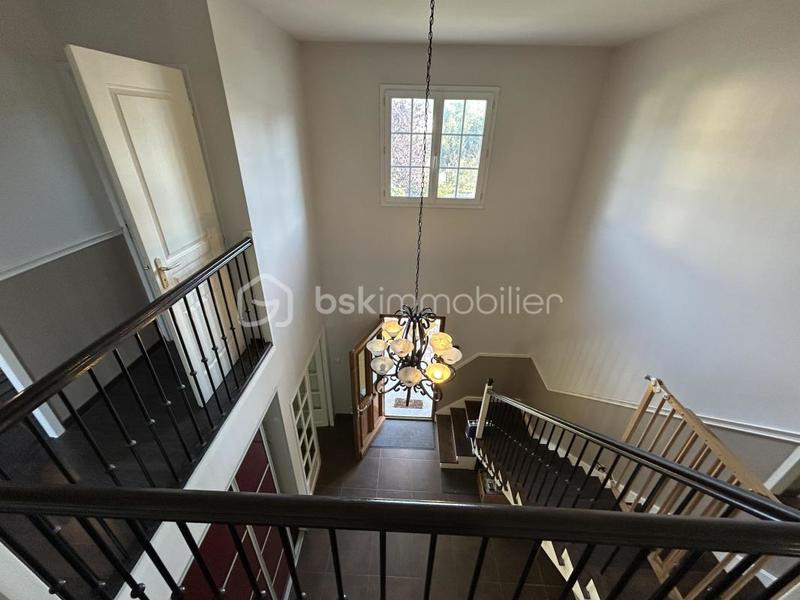 Villa - 235 m² - 8 pièces