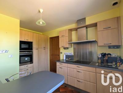 Maison - 144 m² - 7 pièces