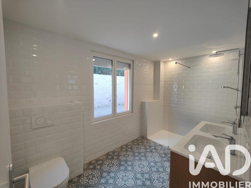 Maison - 285 m² - 5 pièces