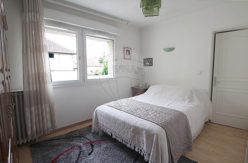 Maison - 135 m² - 10 pièces