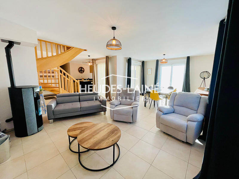 Maison - 99 m² - 4 pièces