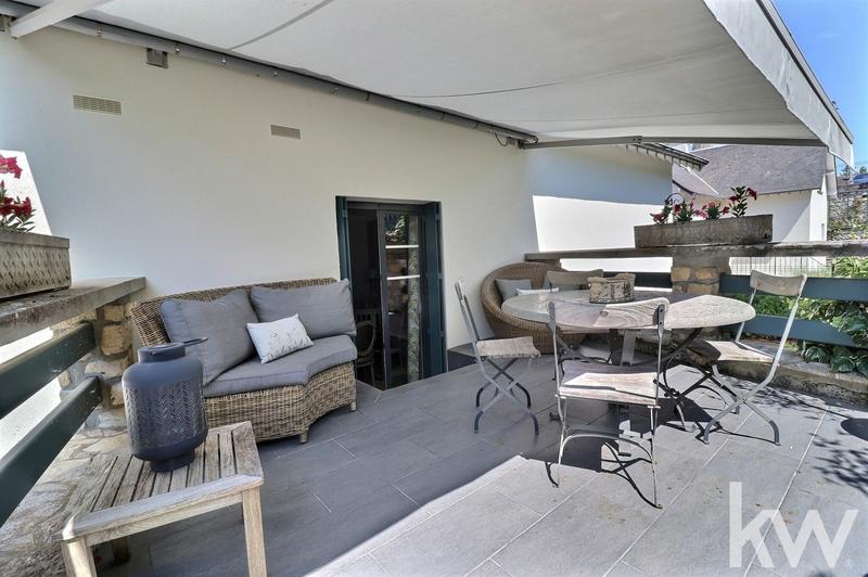 Maison - 171 m² - 7 pièces