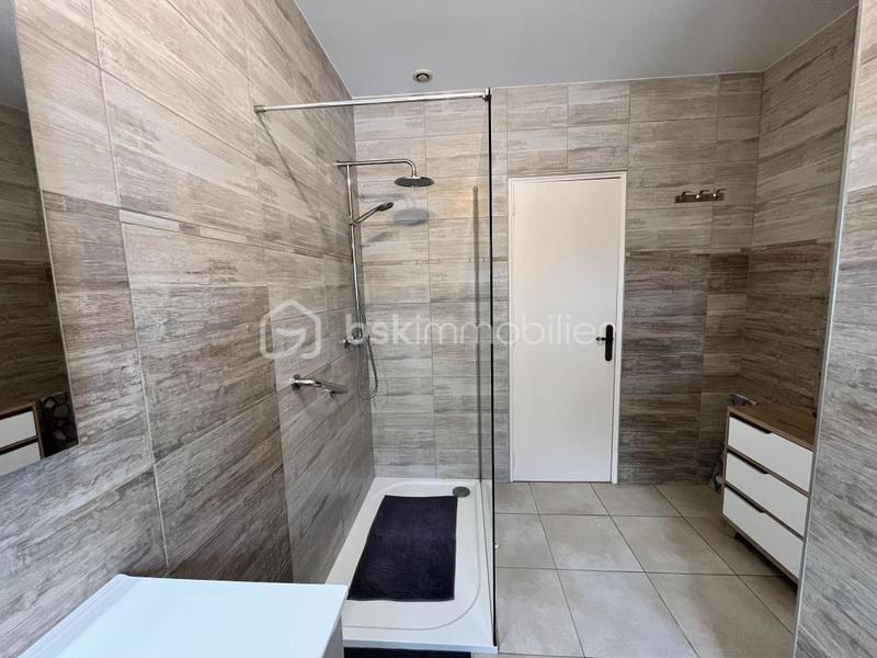 Maison traditionnelle - 150 m² - 5 pièces