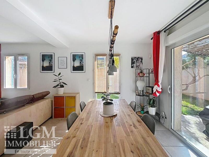 Maison - 94 m² - 4 pièces