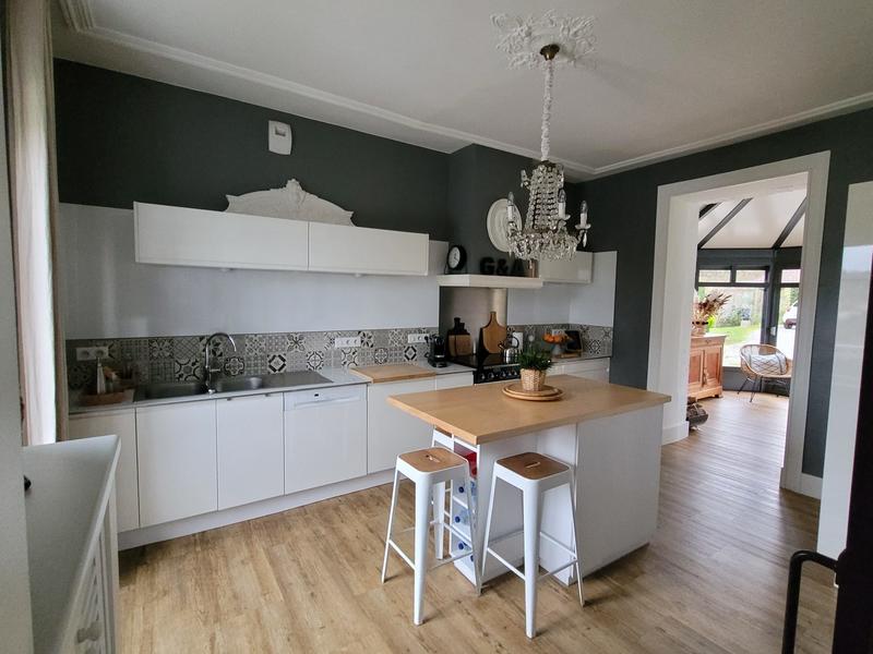 Maison - 150 m² - 8 pièces