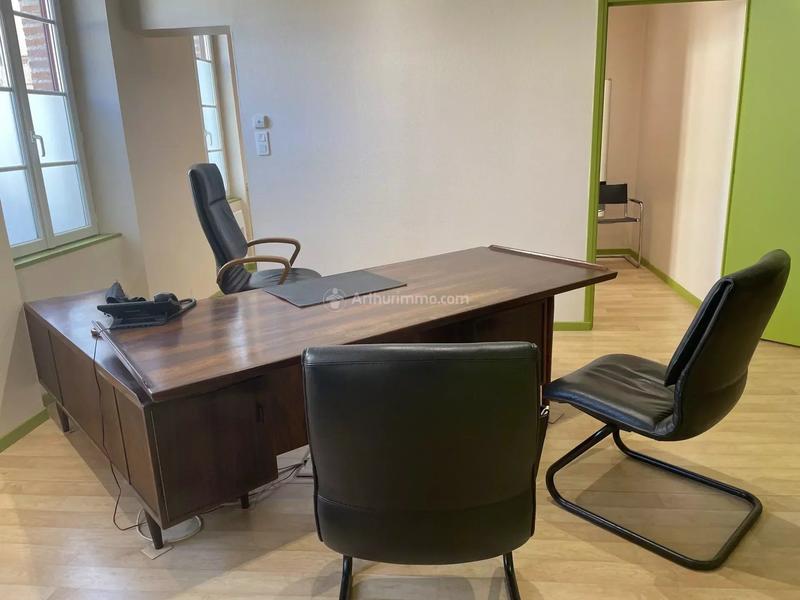 Bureau - 130 m² - 8 pièces