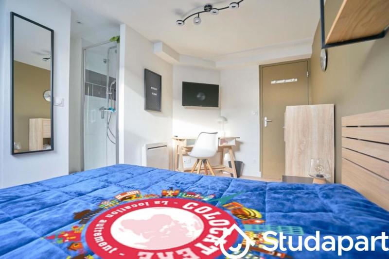 Chambre - 13 m² - 1 pièce