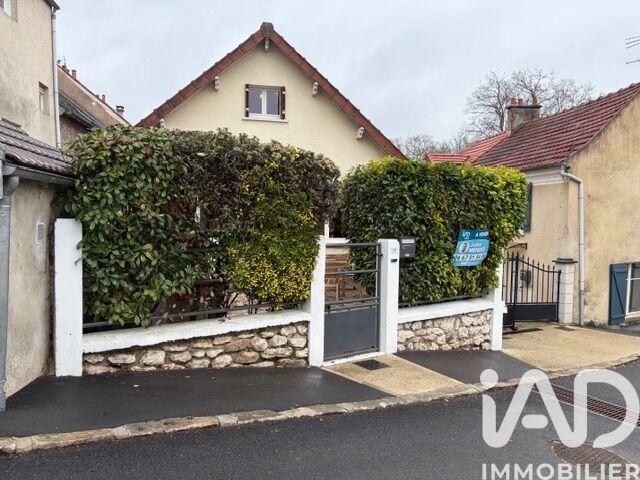 Maison - 93 m² - 4 pièces