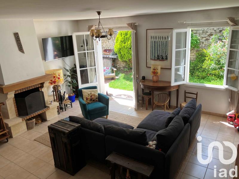 Maison - 93 m² - 4 pièces