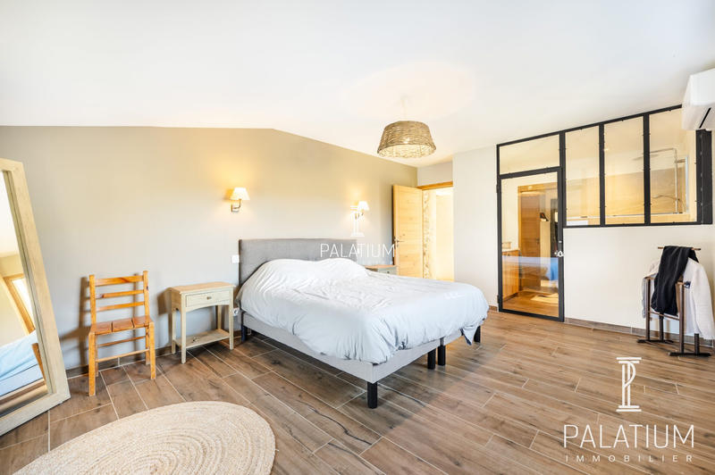 Mas - 243 m² - 6 pièces