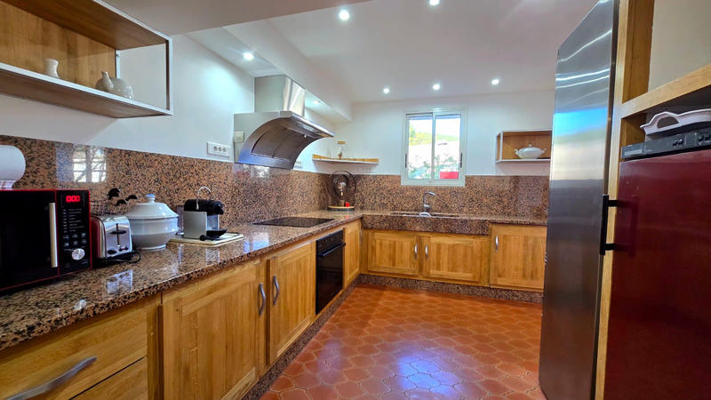 Maison - 162 m² - 8 pièces