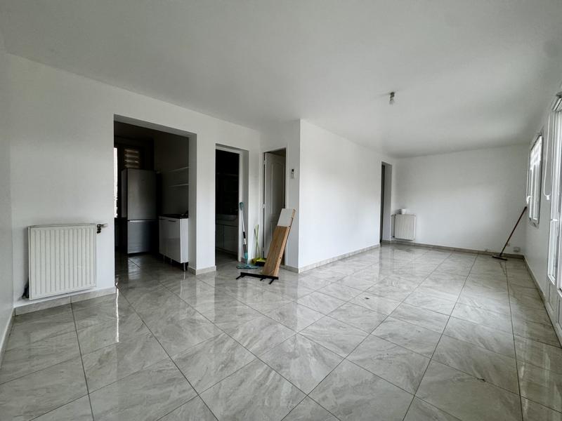 Maison - 82 m² - 5 pièces