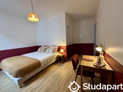 Chambre - 17 m² - 1 pièce