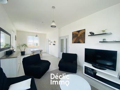 Maison - 99 m² - 4 pièces