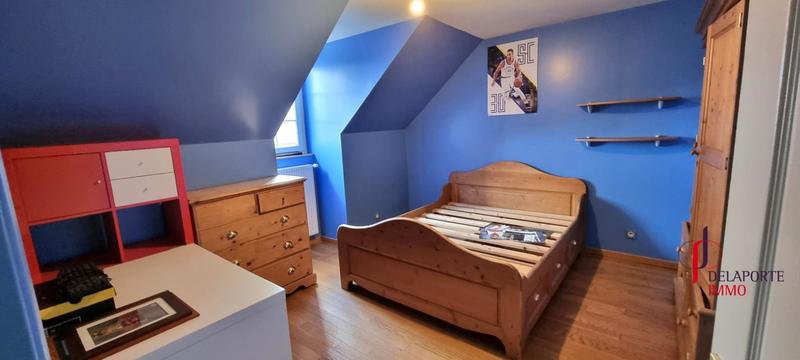 Maison traditionnelle - 168 m² - 6 pièces