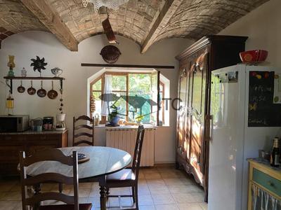 Maison - 166 m² - 10 pièces