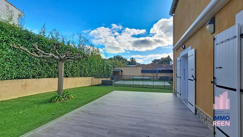 Villa - 177 m² - 8 pièces