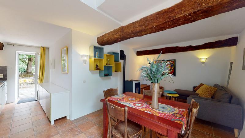 Propriété - 450 m² - 18 pièces