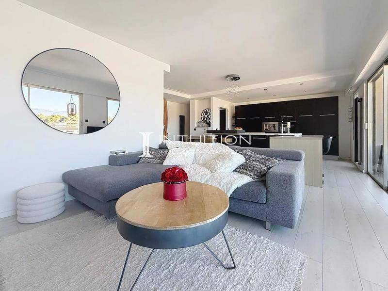 Appartement - 85 m² - 3 pièces