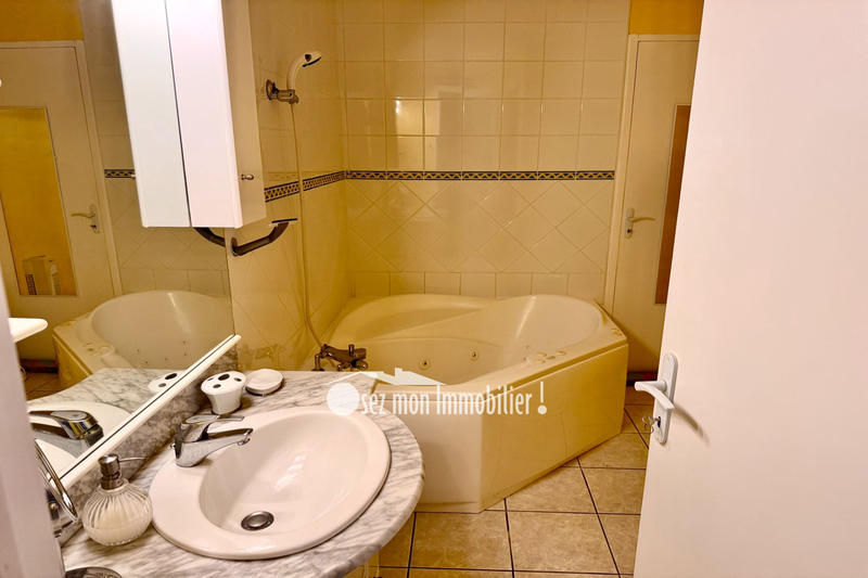 Maison - 171 m² - 7 pièces