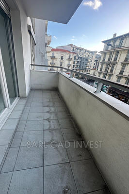 Appartement - 72 m² - 3 pièces