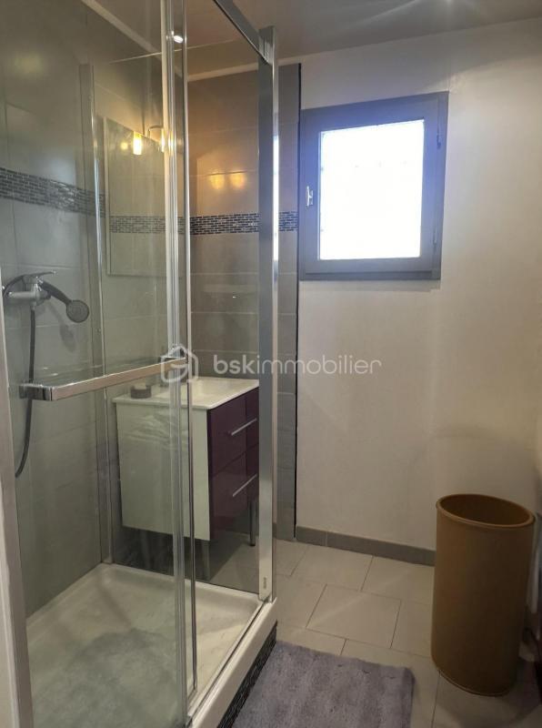 Maison - 107 m² - 6 pièces