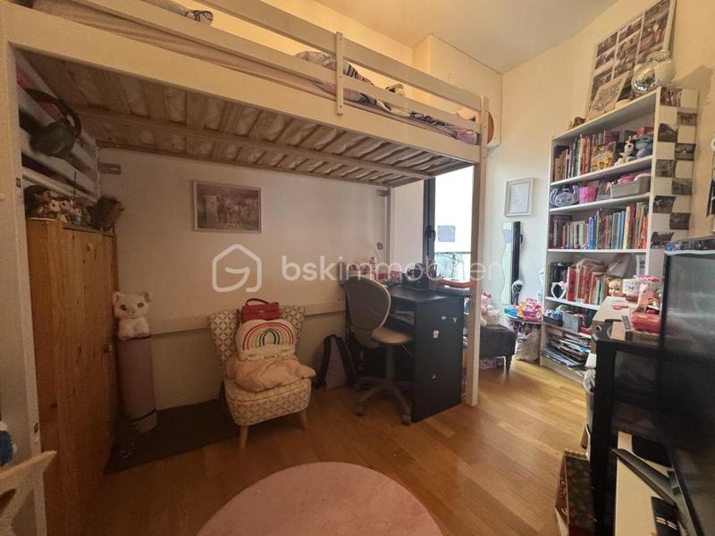 Appartement - 99 m² - 4 pièces