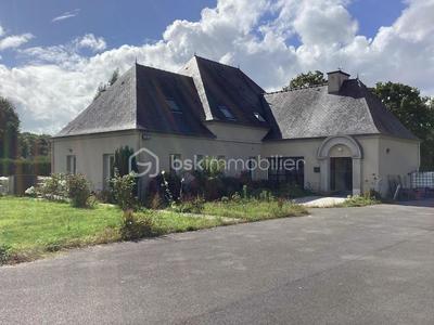 Demeure - 310 m² - 10 pièces