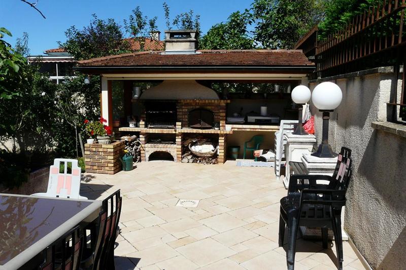 Maison - 210 m² - 8 pièces