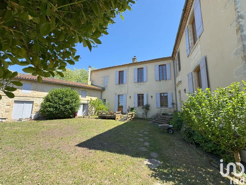 Maison - 234 m² - 6 pièces
