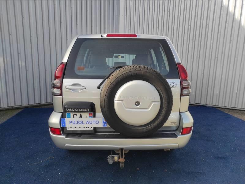 Toyota Land Cruiser 165 d-4d Vx