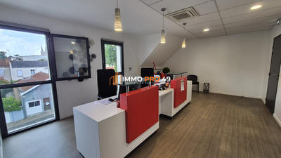 Bureau - 202 m²