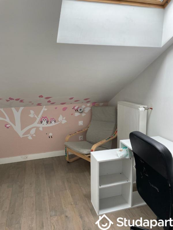 Chambre - 9 m² - 1 pièce