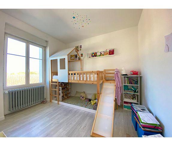 Maison traditionnelle - 105 m² - 6 pièces