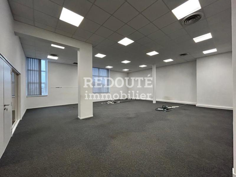 Bureau - 250 m² - 5 pièces