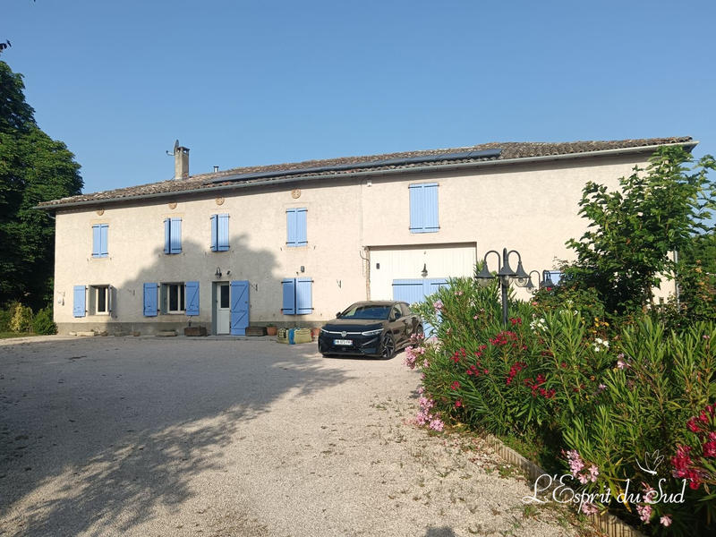 Maison ancienne - 250 m² - 6 pièces