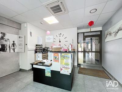 Local commercial - 236 m²